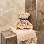 South Beautiful Vaptsarov Apartment *