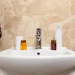 South Beautiful Vaptsarov Apartment