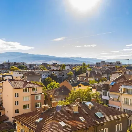 South Beautiful Vaptsarov *