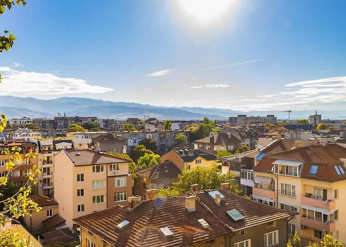 South Beautiful Vaptsarov *